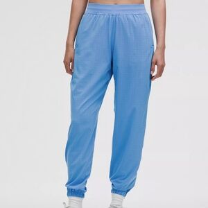 💙 Lululemon | Adapted State Perforated Jogger | Pool Party | Size 10 💙